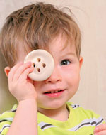 What to replace the usual toys for the baby: everyday items What to replace the usual toys for the baby: everyday items