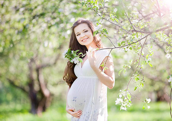 These signs, associated with pregnancy and childbirth, will protect mother and child from bad