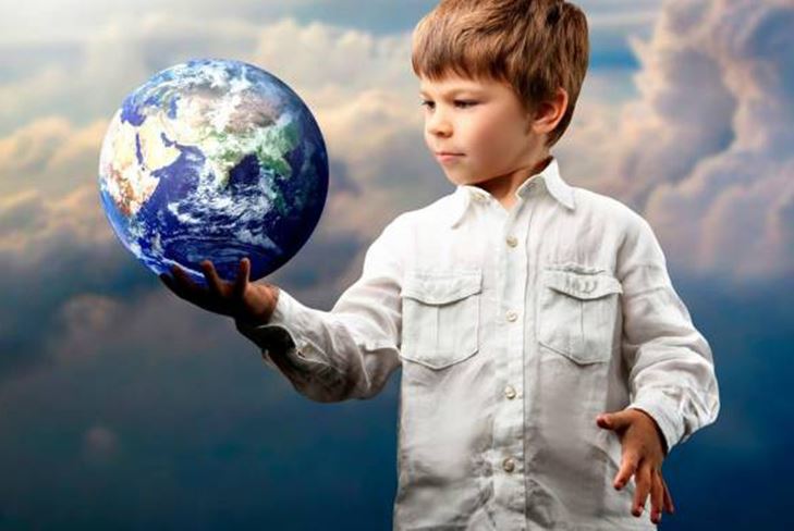 Computer - the tool of knowing the children of the surrounding world