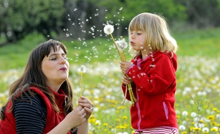 Treatment of allergies in children by folk remedies