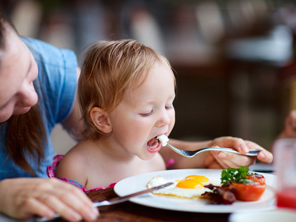 Fried food on the menu of the child: how, when and how much