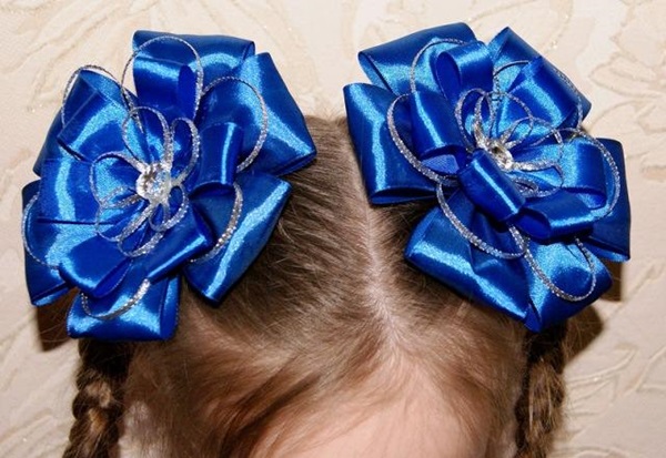 How to make a bow of satin ribbon with your own hands