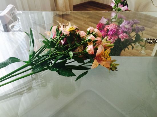 Combine alstroemeria and a small rose for a bouquet