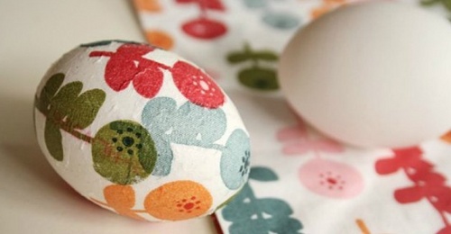 Easter decoupage of eggs