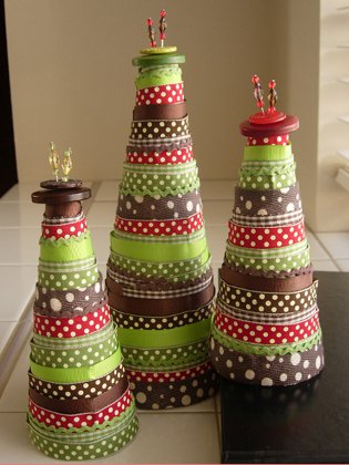 Christmas tree of ribbons Christmas tree of ribbons