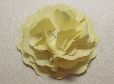 How to make a clove from paper with your own hands