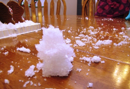 Artificial snow with own hands