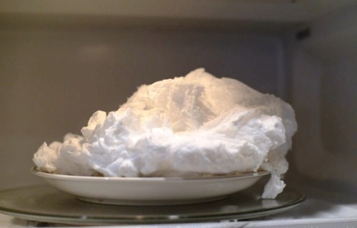Artificial snow with own hands