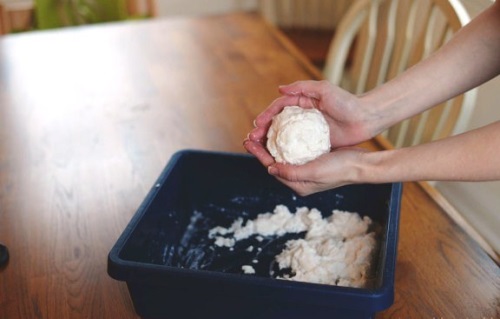 Artificial snow with own hands