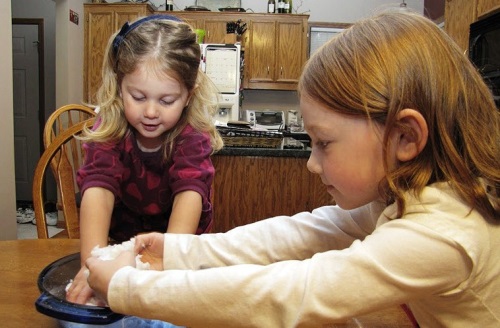 Artificial snow with own hands