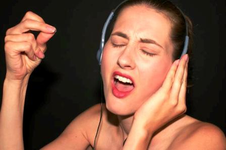 How to learn to sing by yourself?