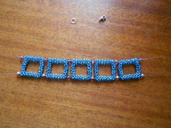 How to Make a Bead Bracelet for Beginners