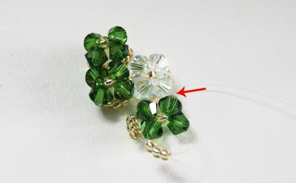 How to Make a Bead Bracelet for Beginners