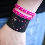 How to make a leather bracelet with your own hands