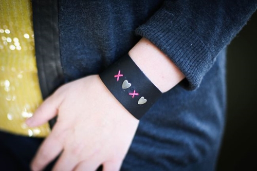 How to make a leather bracelet with your own hands