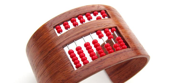 How to make a bracelet with your own hands