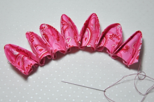 How to make flowers kanzashi from a tissue with their own hands