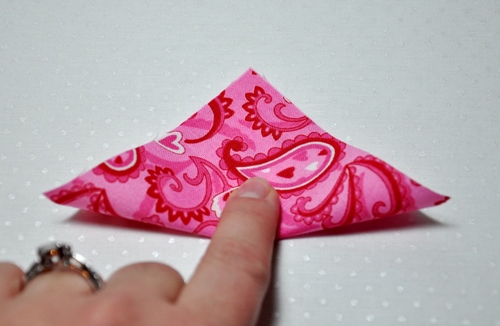 How to make flowers kanzashi from a tissue with their own hands
