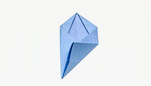 How to make an origami flower with your own hands