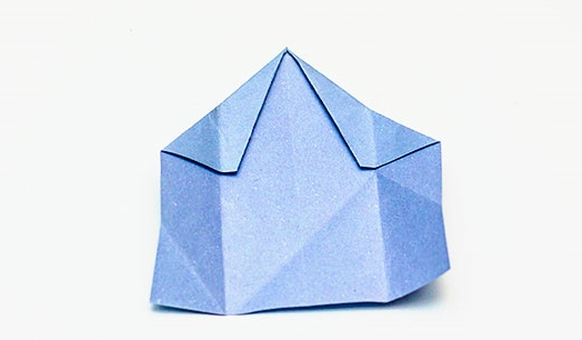 How to make an origami flower with your own hands