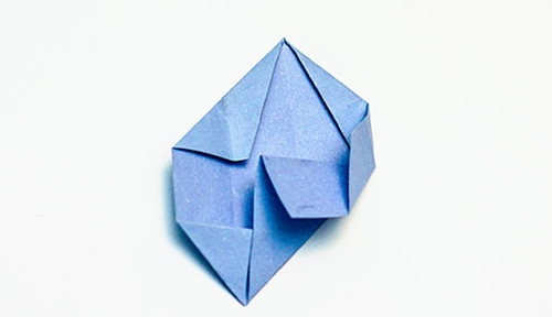 How to make an origami flower with your own hands