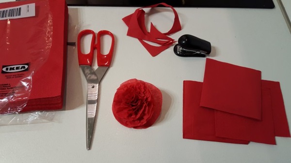 Rose from a napkin with your own hands