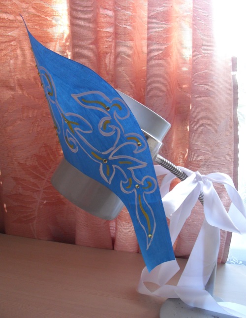 Russian kokoshnik of cardboard