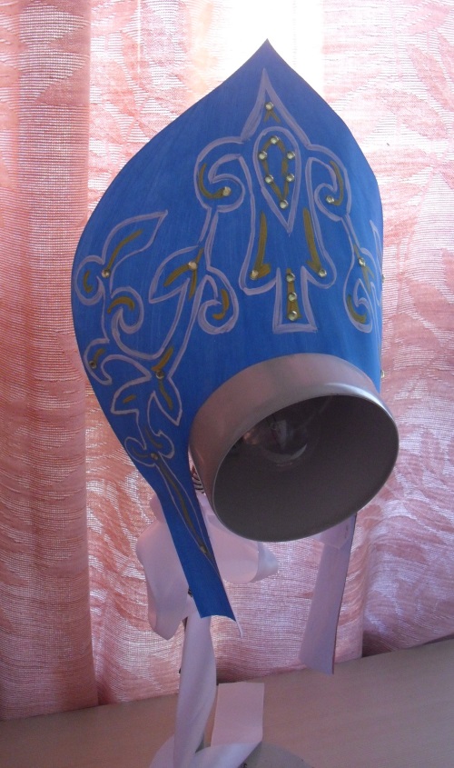 Russian kokoshnik of cardboard