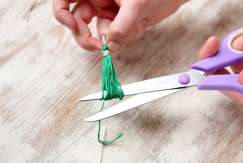 How to make earrings from threads with their own hands