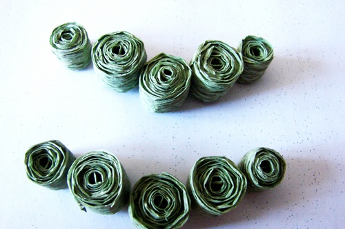 Crafts for May 9 with their own hands: a tank of paper