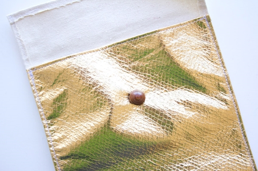 How to sew a leather case for iPad with your own hands