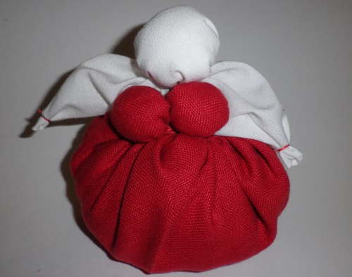 The doll protects Travnitsa