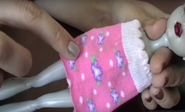 How to sew doll clothes with your own hands