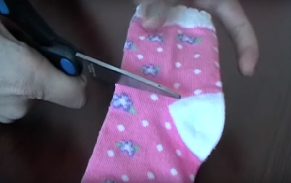 How to sew doll clothes with your own hands