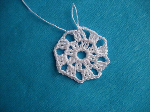 How to tie a fishnet summer vest with a crochet. Master class on crocheting a summer vest