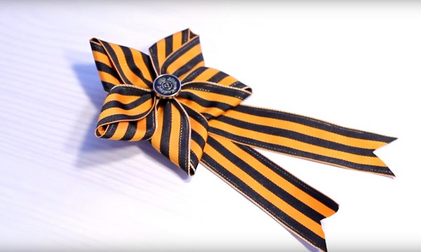 How to beautifully tie a St. George ribbon: the best ways with a photo