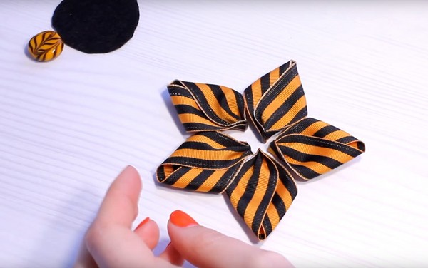 How to beautifully tie a St. George ribbon: the best ways with a photo