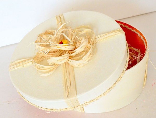 How to make a box by yourself: a master class with video and photo