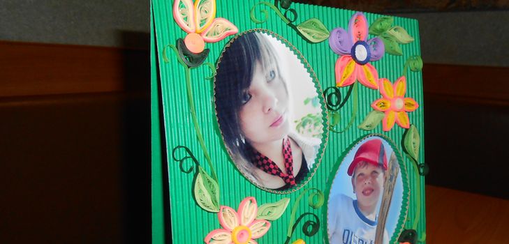 Quilling the frame for photos with your own hands
