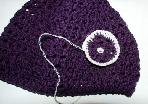 Summer hat with knitting needles