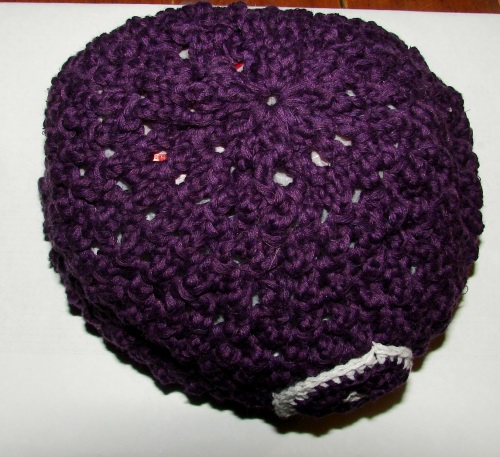 Summer hat with knitting needles