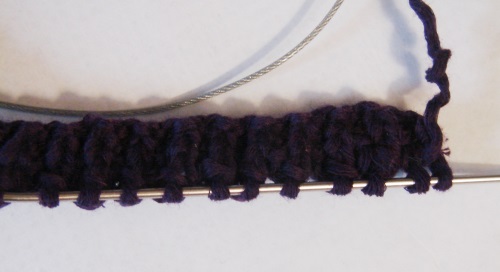 Summer hat with knitting needles