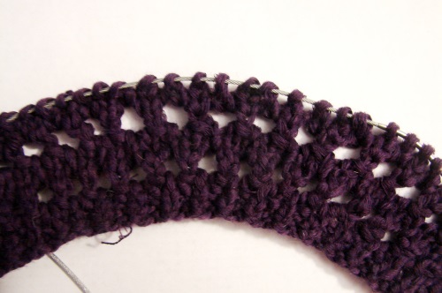 Summer hat with knitting needles
