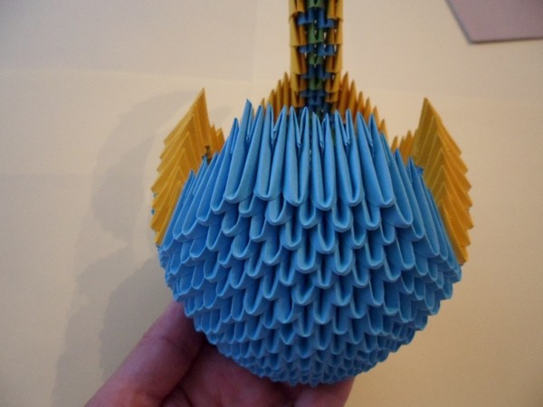 How to make a swan origami from modules - step by step instruction with photos and videos
