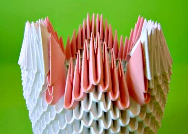 How to make a swan origami from modules - step by step instruction with photos and videos