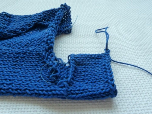 Men's summer gloves without fingers with knitting needles