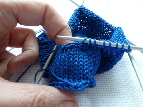 Men's summer gloves without fingers with knitting needles