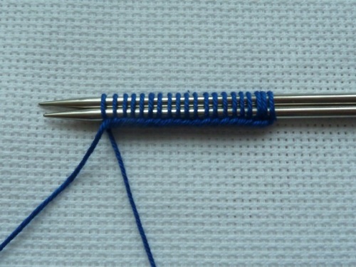 Men's summer gloves without fingers with knitting needles
