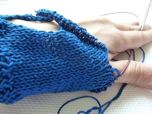 Men's summer gloves without fingers with knitting needles