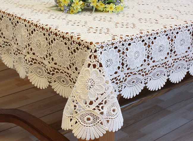 New Year's crafts: knitted tablecloth